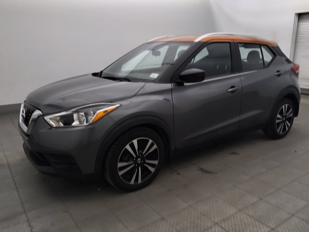 Used 2019 Nissan Kicks SV FWD image 2