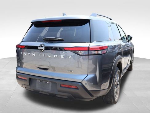 Used 2025 Nissan Pathfinder SV AWD/4WD image 15