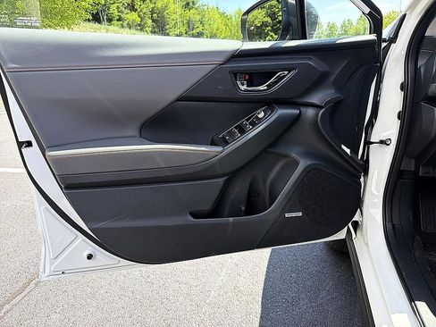 New 2026 Subaru Crosstrek 2.5i Limited AWD/4WD image 9