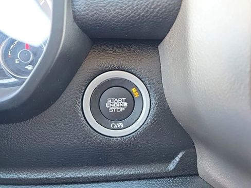 Used 2019 RAM 1500 Laramie image 25