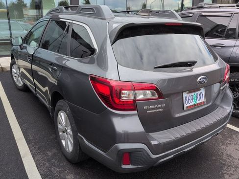 Used 2018 Subaru Outback 2.5i Premium w/ Popular Package #1 AWD/4WD image 5