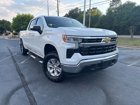 Used 2023 Chevrolet Silverado 1500 LT image 1