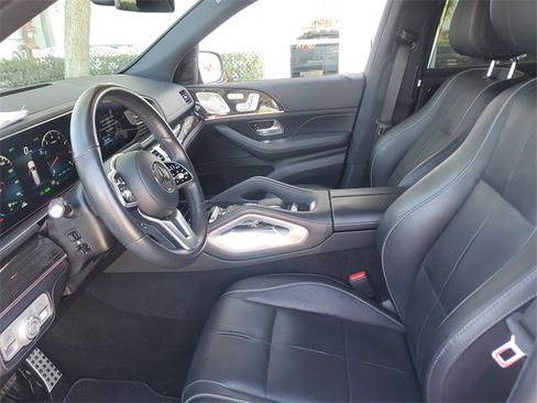 Used 2022 Mercedes-Benz GLS 580 GLS 580 w/ Off-Road Package image 17