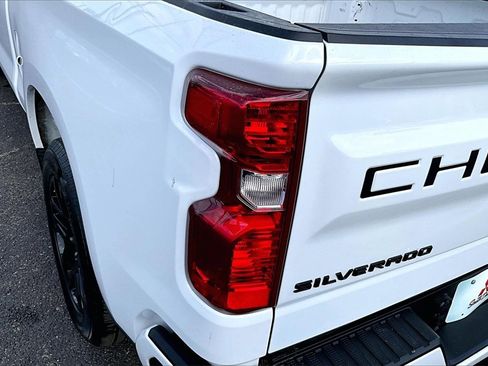 Used 2024 Chevrolet Silverado 1500 Custom w/ LPO, Dark Essentials Package image 21