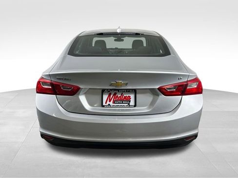 Used 2017 Chevrolet Malibu LT image 6