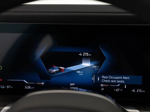 Used 2023 BMW i7 xDrive60 AWD/4WD image 36