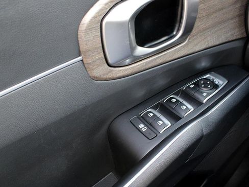 Used 2023 Kia Sorento S w/ Panoramic Sunroof Package image 32