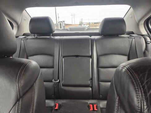 Used 2013 Chevrolet Cruze LTZ image 6