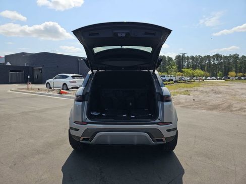 Used 2023 Land Rover Range Rover Evoque R-Dynamic SE AWD/4WD image 17