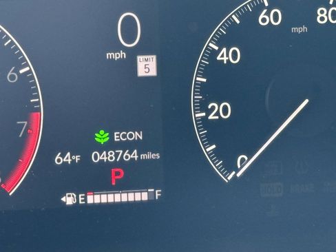 Used 2023 Honda HR-V LX image 27