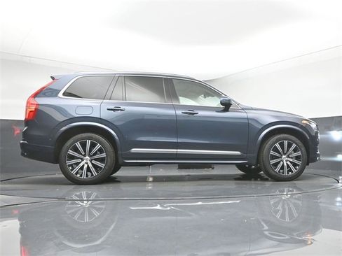 Used 2024 Volvo XC90 B5 Plus w/ Protection Package Premier image 44