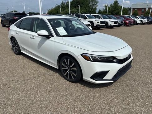 Used 2023 Honda Civic EX image 2