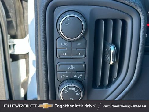 New 2026 Chevrolet Silverado 1500 Custom Trail Boss w/ LPO, Dark Essentials Package AWD/4WD image 22
