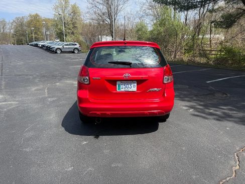 Used 2004 Toyota Matrix FWD image 7