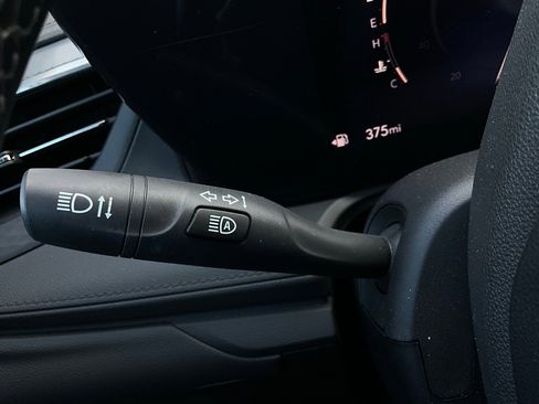 Used 2025 Buick Encore GX Preferred image 34