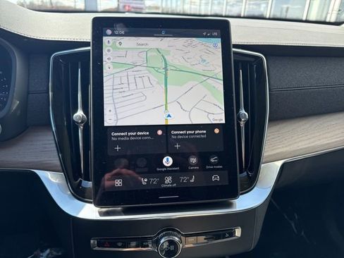 Used 2025 Volvo XC90 B5 Plus image 25