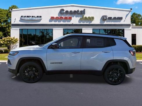 New 2026 Jeep Compass Latitude AWD/4WD image 7