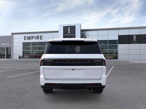 New 2026 Lincoln Navigator L Reserve w/ Jet Appearance Package AWD/4WD image 5