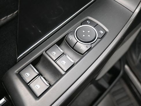 Used 2024 Ford F150 Lariat AWD/4WD image 13