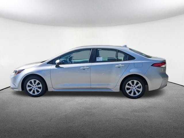 New 2026 Toyota Corolla LE FWD image 8