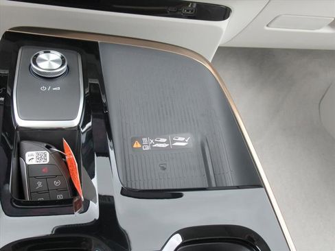 New 2026 Buick Enclave Avenir w/ Super Cruise Package image 24