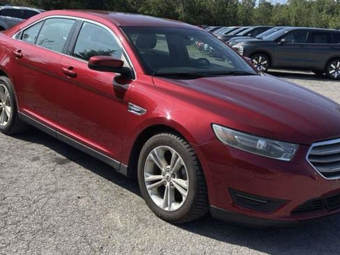 Used 2015 Ford Taurus SEL w/ Equipment Group 201A FWD image 2
