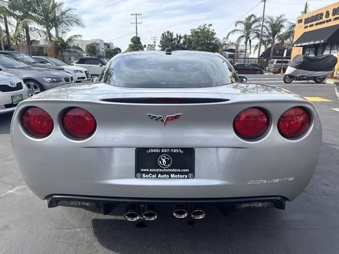 Used 2005 Chevrolet Corvette Coupe w/ Preferred Equipment Group RWD image 4