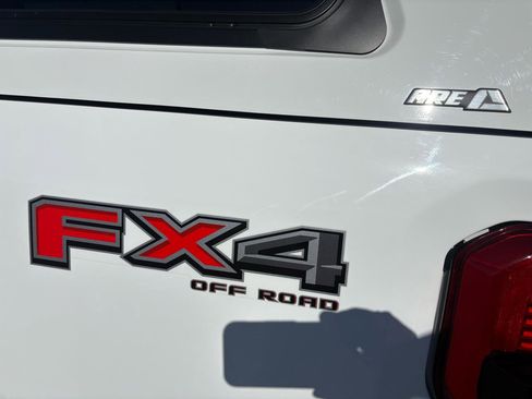 Used 2023 Ford F350 Lariat w/ Lariat Ultimate Package image 11