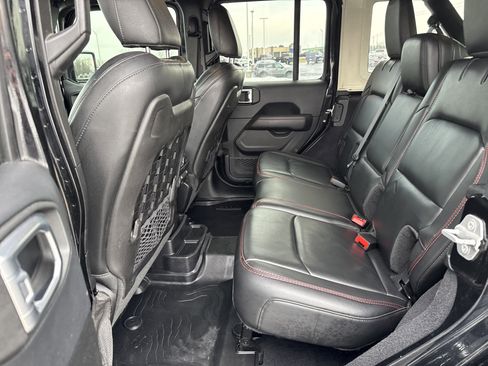 Used 2019 Jeep Wrangler Unlimited Rubicon image 24