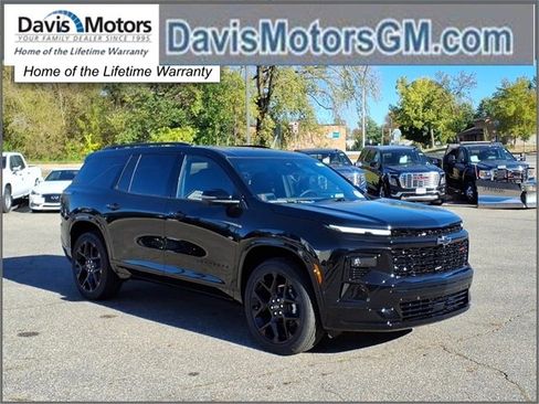 New 2026 Chevrolet Traverse RS w/ LPO, Floor Liner Package image 1