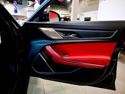 Used 2024 Jaguar XF R-Dynamic SE image 28