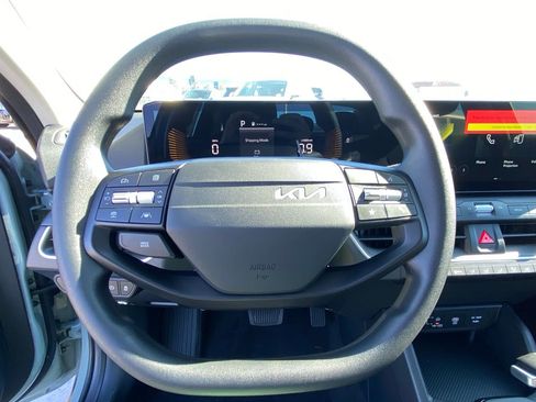 New 2026 Kia K4 LXS image 16