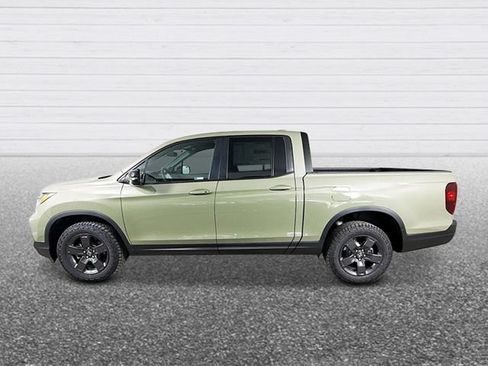 New 2026 Honda Ridgeline TrailSport image 2