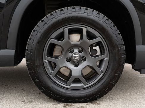 New 2025 Honda Pilot TrailSport image 9