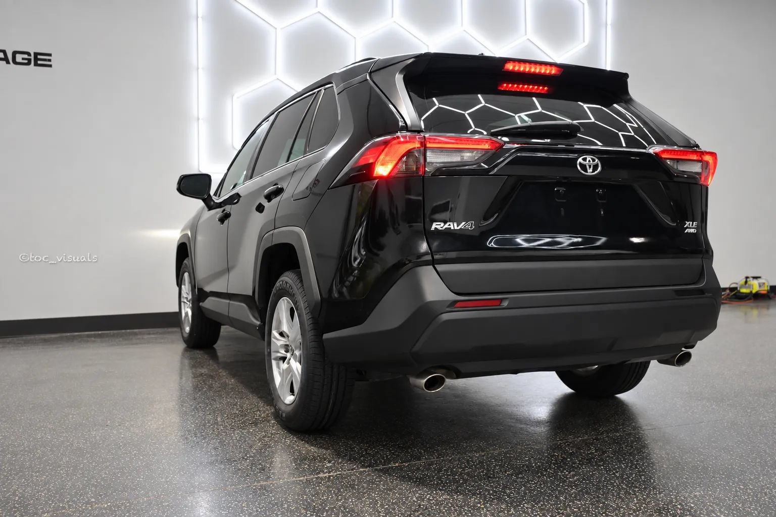 Used 2021 Toyota RAV4 XLE AWD/4WD image 13