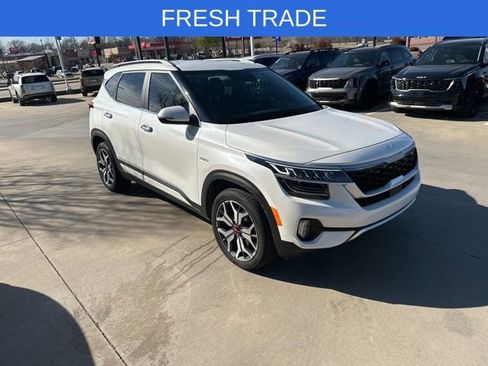 Used 2023 Kia Seltos SX image 1