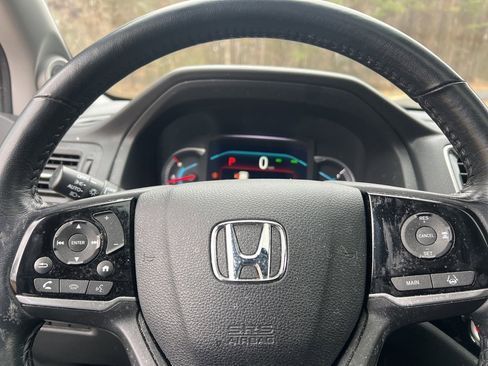 Certified 2022 Honda Pilot Touring image 18