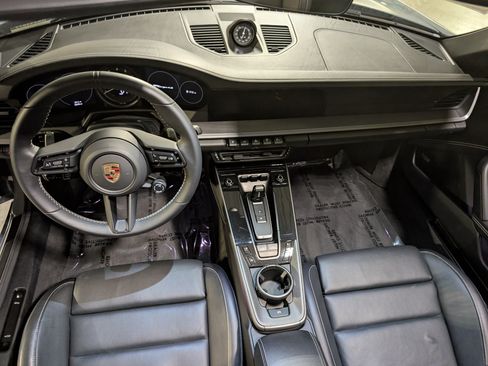 Certified 2024 Porsche 911 Targa 4S w/ Premium Package AWD/4WD image 6