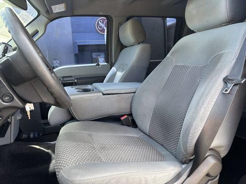 Used 2016 Ford F250 XLT w/ XLT Premium Package AWD/4WD image 14