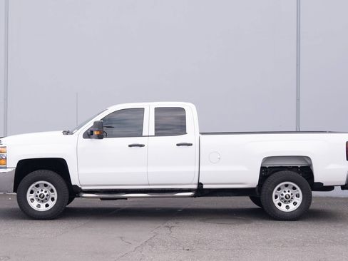 Used 2018 Chevrolet Silverado 3500 W/T w/ WT Convenience Package AWD/4WD image 20