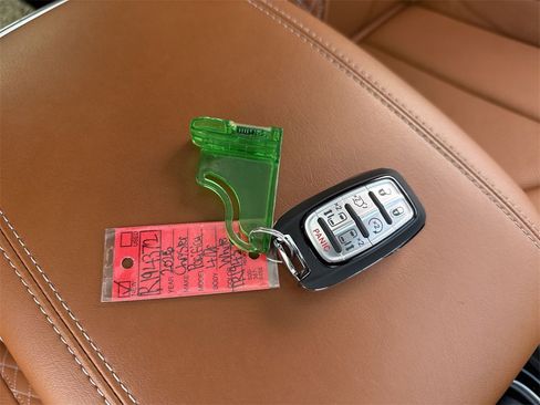 New 2026 Chrysler Pacifica Pinnacle image 33