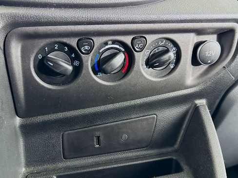 Used 2018 Ford Transit 350 XLT image 18