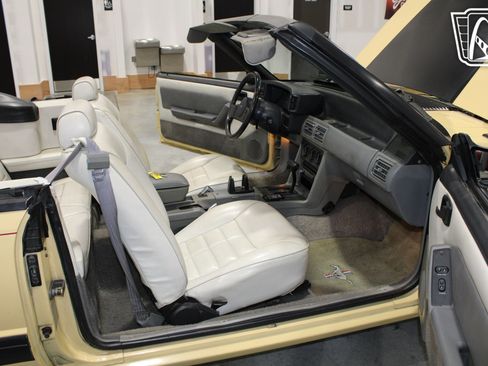 Used 1987 Ford Mustang LX image 7