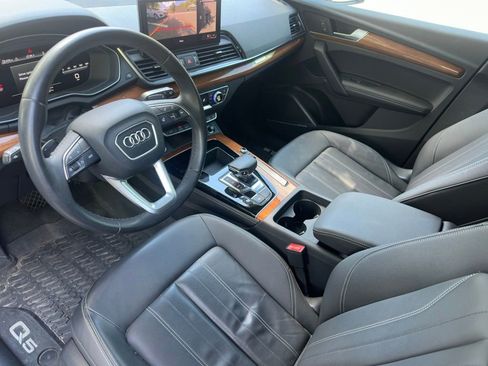Used 2023 Audi Q5 2.0T Premium Plus w/ Premium Plus Package AWD/4WD image 12