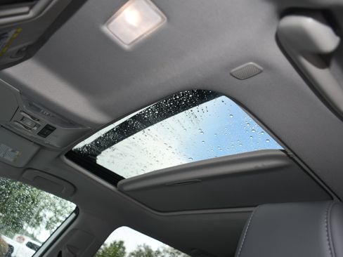 Certified 2025 Toyota RAV4 XLE Premium AWD/4WD image 7