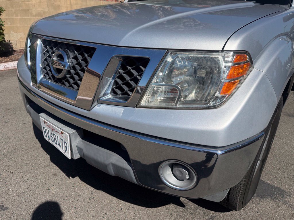 Used 2009 Nissan Frontier SE w/ SE Value Truck Pkg RWD image 4