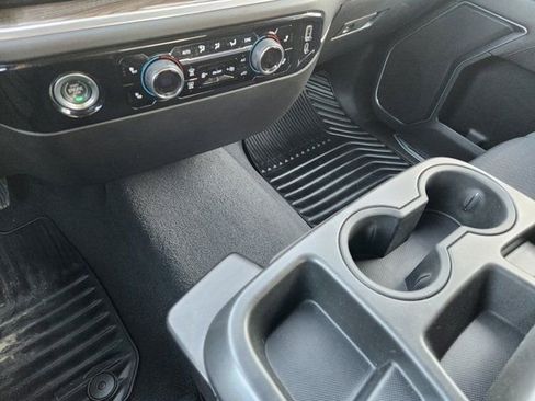 Used 2022 Chevrolet Silverado 1500 LT image 24