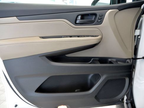 Used 2023 Honda Odyssey EX-L image 14