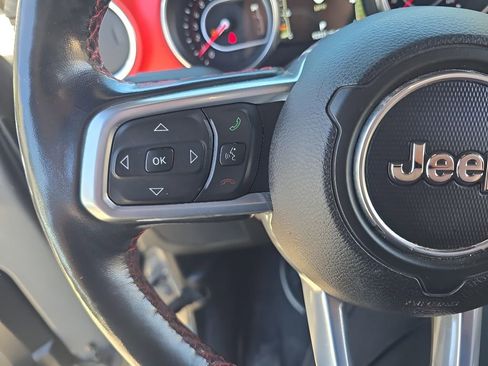 Used 2021 Jeep Gladiator Rubicon w/ LED Lighting Group AWD/4WD image 29