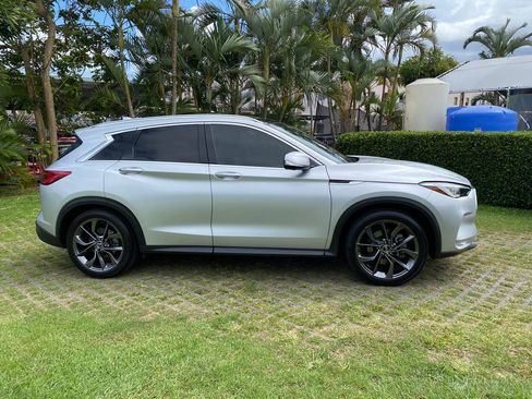 Used 2019 INFINITI QX50 Essential w/ Sensory Package FWD image 8
